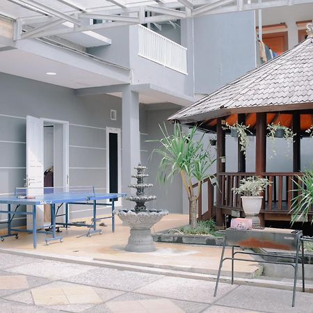 Villa Palm Springs By Reqhome Ciater Hilir Dış mekan fotoğraf